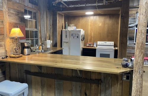 Scottsboro Cabin | Unique Sportsman's Lodge surrounded by North Sauty Waterfowl Refuge acres.