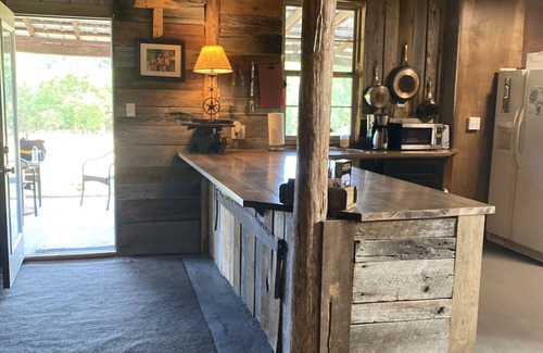 Scottsboro Cabin | Unique Sportsman's Lodge surrounded by North Sauty Waterfowl Refuge acres.