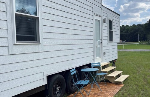 Hartsville Apartment | Unique tiny home experience in a park with several!
