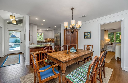 West Beach Cottage | Unique upscale 3 bdrm, 3 bath Oceanwoods cottage on lagoon; 150 yds from beach.