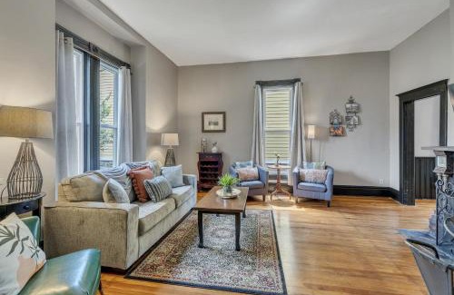 Clarksville House | Unit #1 117 Marion St