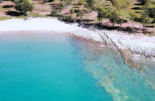 Wagait Beach Apartment | Unit 1 Golden Sands Retreat