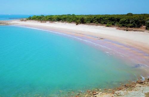 Wagait Beach Apartment | Unit 1 Golden Sands Retreat