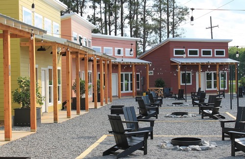 Sterlington Cabin | Unit 10 Willow Creek Cabins