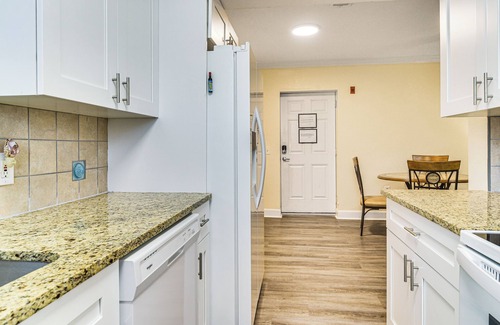 Pass-a-Grille Historic District Apartment | Unit 3 Blocks Gulf to Beaches Historical Museum!