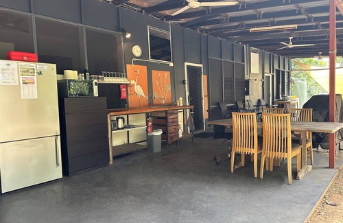 Wagait Beach Apartment | Unit 4 Golden Sands Retreat, Self-Contained Unit in Wagait Beach