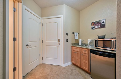 Birchwood Condo | Unit 433b Efficiency 1bd/1 Ba Condo Condo