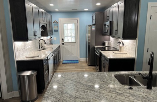 Myrtle Beach Cottage | UNIT 85: FAMILY SIZED UNIT CLOSE TO BEACH, SMALL RESTAURANTS, BARS, GOLF COURSES