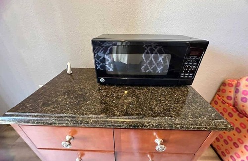 Sunrise Manor Apartment | Unit with comfort and joy