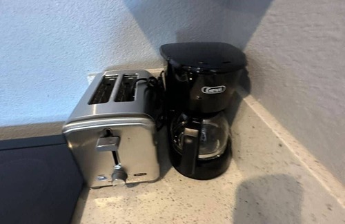 Sunrise Manor Apartment | Unit with comfort and joy