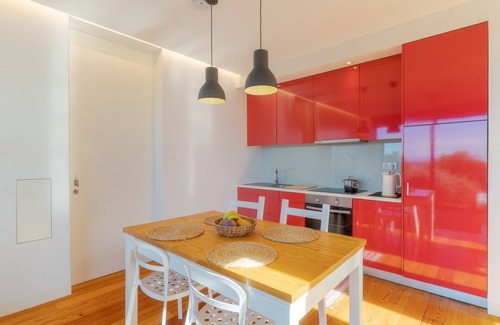 Jardim do Mar Villa | Unit with shared Pool And Sea Views At Hub Of The Village, Biologic Cropland