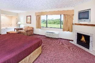 Boiling Springs Hotel | University Inn