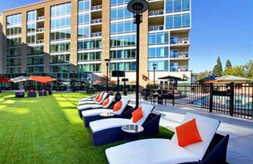 Civic Center Hotel | University Plaza Waterfront Hotel