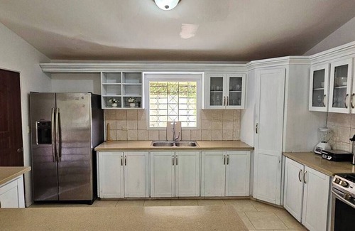 Playa Chiquita Villa | UNLEASH YOUR INNER TSUNAMI