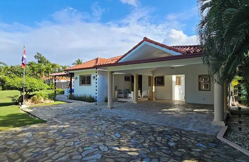 Playa Chiquita Villa | UNLEASH YOUR INNER TSUNAMI