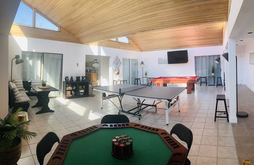 Nahant House | Unobstructed Direct Oceanfront in Seaside Boston/Nahant