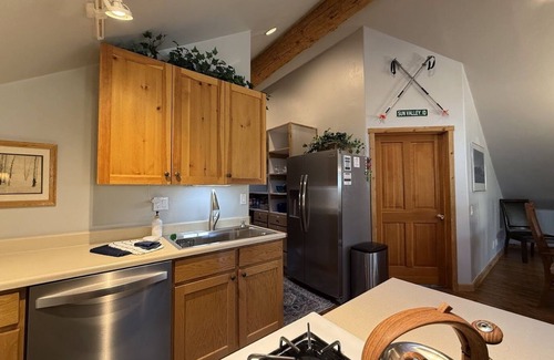 Bellevue House | Unwind at Lookout Retreat - Your Mountain Escape near Sun Valley
