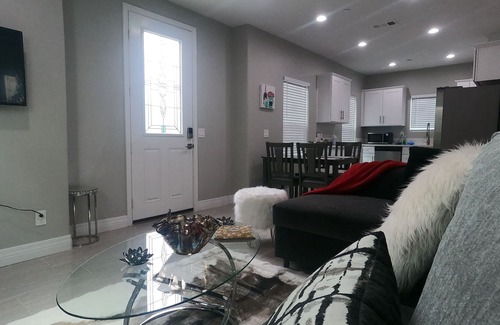 San Bernardino House | Unwind in insta-worthy Style: Dream Getaway Awaits! Private! Luxury Redefined!