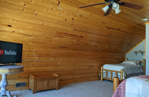 Crosslake House | Up North With the Entire Family! Fall colors & cozy evenings or lakeside summer.