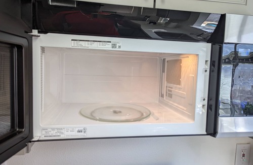 Sunrise Manor House | Up to 3-Guests, modernized home for vacationers and remote workers