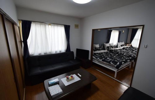 Nishi Apartment | Up to 8 guests, comfy room in Miyanosawa