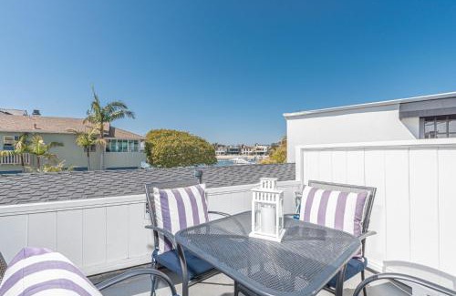 Balboa Island House | Updated 1Br Bayfront Cottage W Deck In Quiet Balboa Island By Beachview Rentals