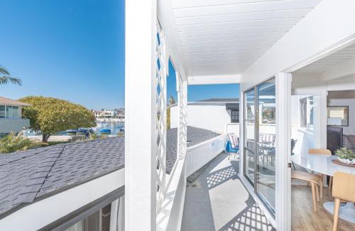 Balboa Island House | Updated 1Br Bayfront Cottage W Deck In Quiet Balboa Island By Beachview Rentals