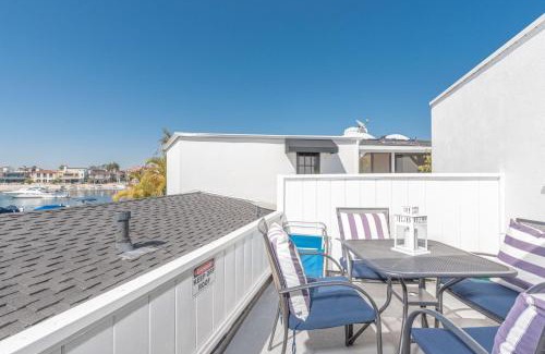 Balboa Island House | Updated 1Br Bayfront Cottage W Deck In Quiet Balboa Island By Beachview Rentals