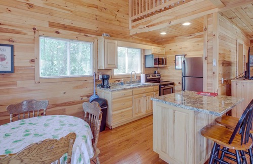 Bryant Apartment | Updated Bryant Cabin w/ Hot Tub & Lake Views!