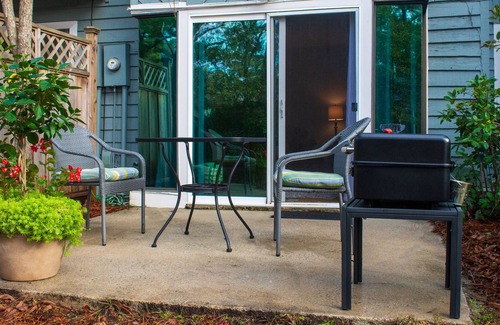 Snee Farm Condo | Updated Condo centrally located