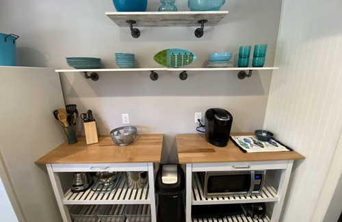 Clear Lake Cabin | UPDATED COTTAGE - Prime Location