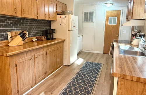 Mesena House | Updated home in Thomson near lake and boat ramp