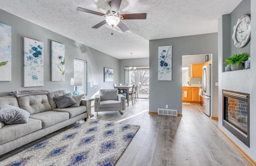 McArdle Apartment | Updated Omaha Condo - 15 Miles to Downtown!