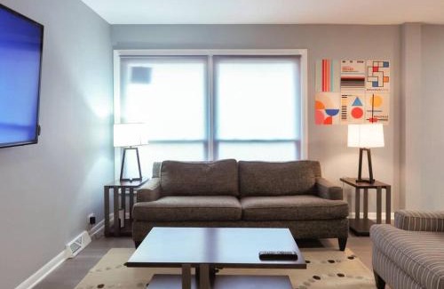 Wilmette House | Updated Spacious Home Near Northwestern University