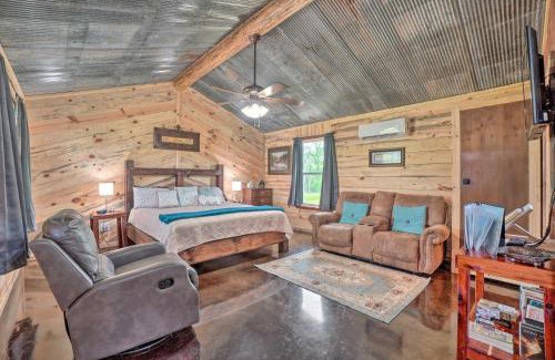 Ozark House | Updated Studio Cabin in Ozark with Yard and Mtn View