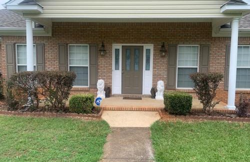 Tuscaloosa House | Updated The Palace of the Hamptons