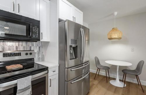 Apollo Beach House | Updated Waterfront Condo in Apollo Beach 1572