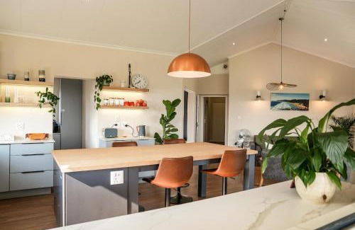 Merrivale House | Upmarket modern beautiful home