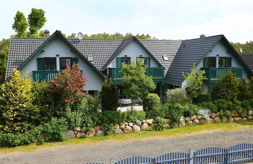 Neuhaus Apartment | Upper floor apartment Lee East 2.4