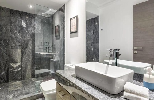 Miguel Hidalgo Apartment | Uppermost 3BR, Gym, Roofgarden. Socrates