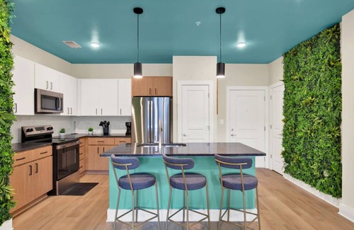 Pooler Apartment | Upscale 2BR Getaway | Minutes to Savannah