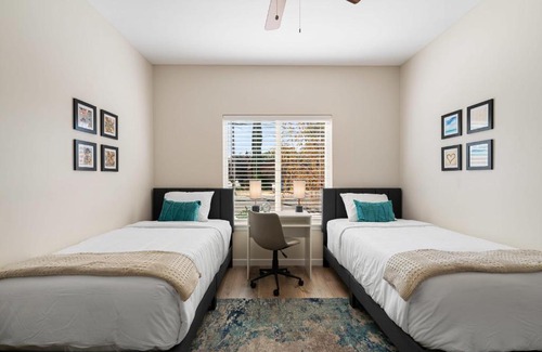 Sacramento Villa | Upscale and Charming 3 Bedroom Home with King Bed