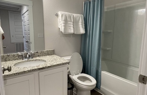 Pine Forest House | Upscale Brand New Entire Townhouse