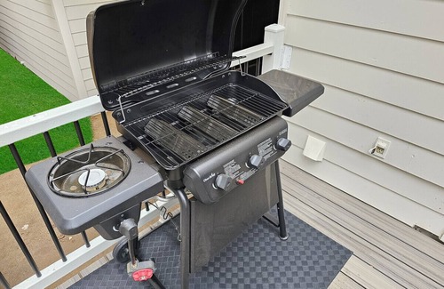 Newell House | Upscale Classy Cozy Fun 6King