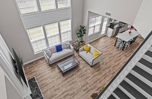 Provincetowne House | Upscale Family Home in Prime Reavencrest Location