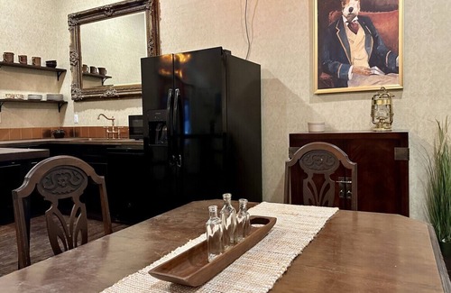 Okemah Apartment | Upscale Inn With Historical Distinction and Modern Comfort