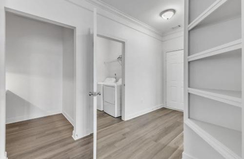 Southwest Raleigh Apartment | Upscale King 3BR Suite Mins to Downtown Raleigh