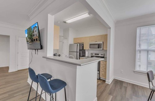 Southwest Raleigh Apartment | Upscale King 4BR Suite Mins to Downtown Raleigh!