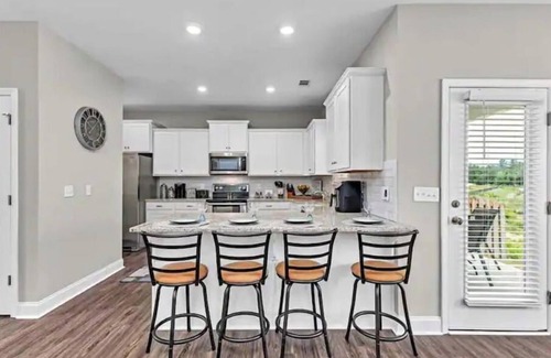 Fort Gordon House | Upscale Luxury 4 bed 2.5 bath Near I20, August National & FT. Gordon