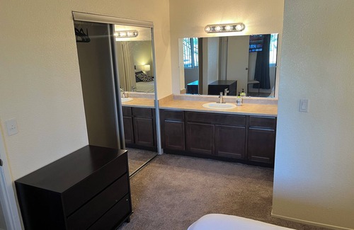 Rancho Cordova Apartment | Upscale Midterm Rental Experience Apt En
